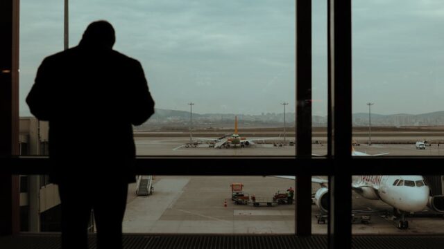 飛行機の機内とポータブル電源の持ち込み